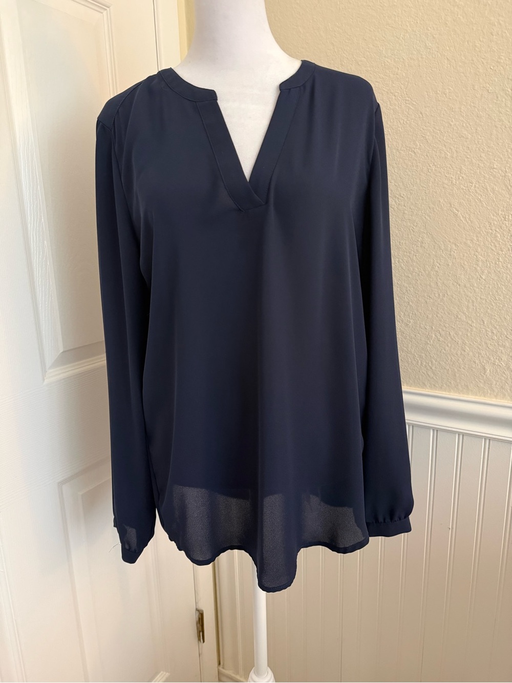 Adrianna Papell V-Neck Long-Sleeve Blouse in Navy